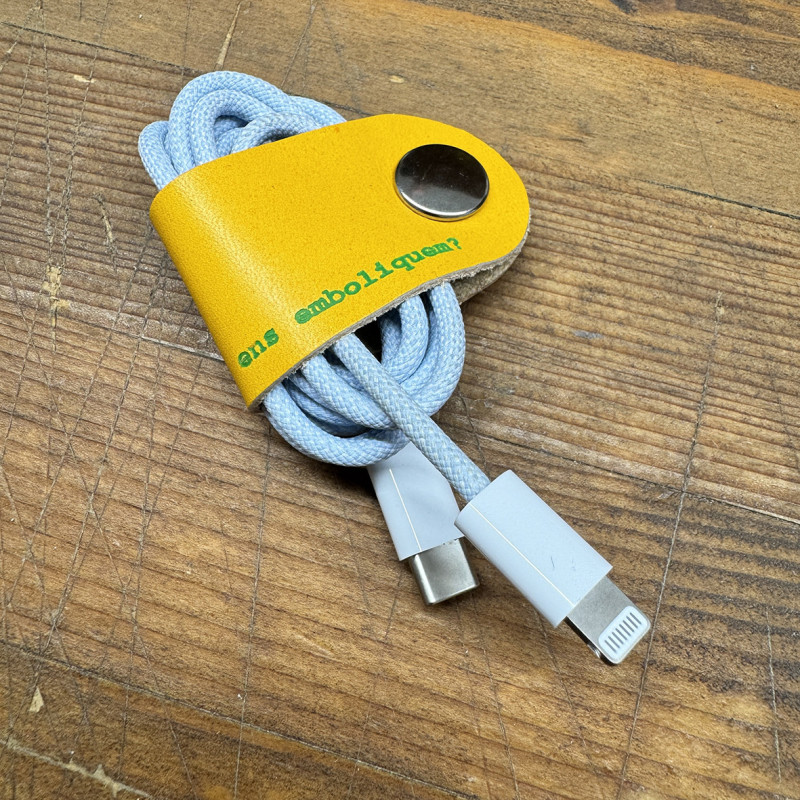 ens emboliquem? - Porta cable de pell